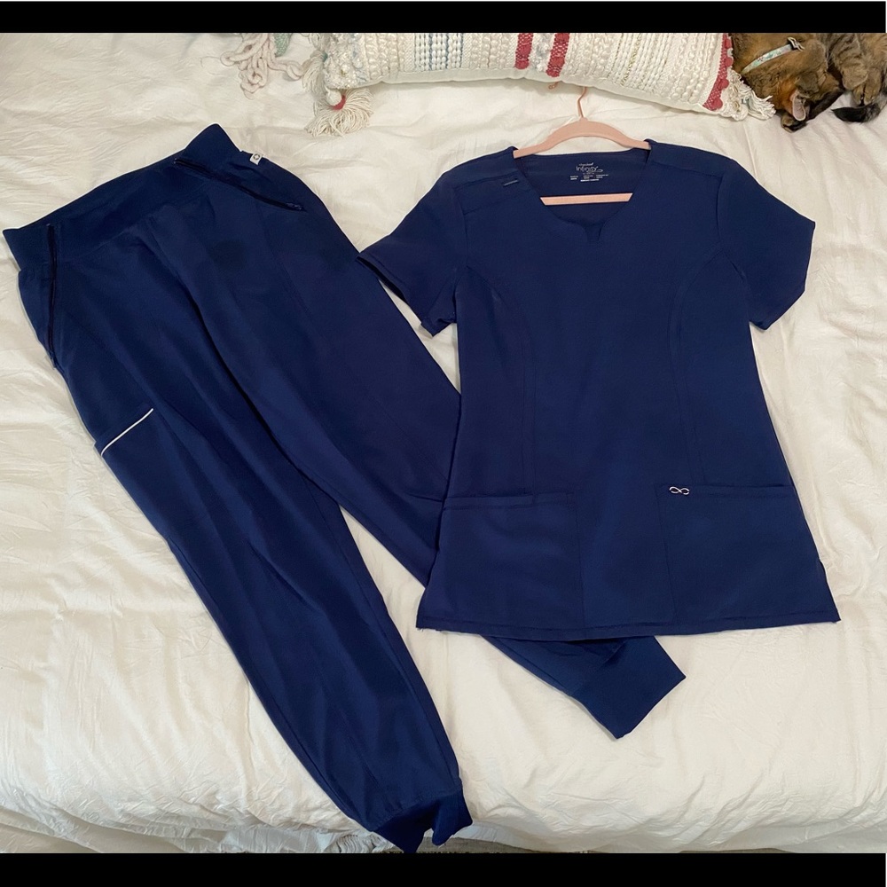 Cherokee Infinity Scrub Set